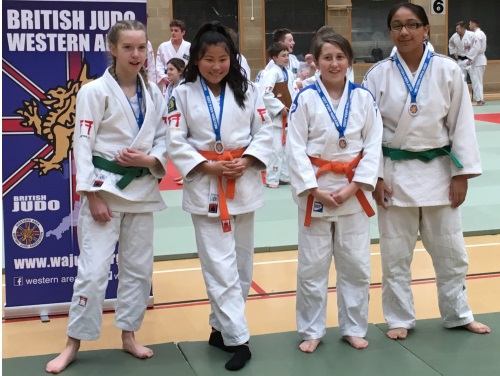 silver medallist girls team
